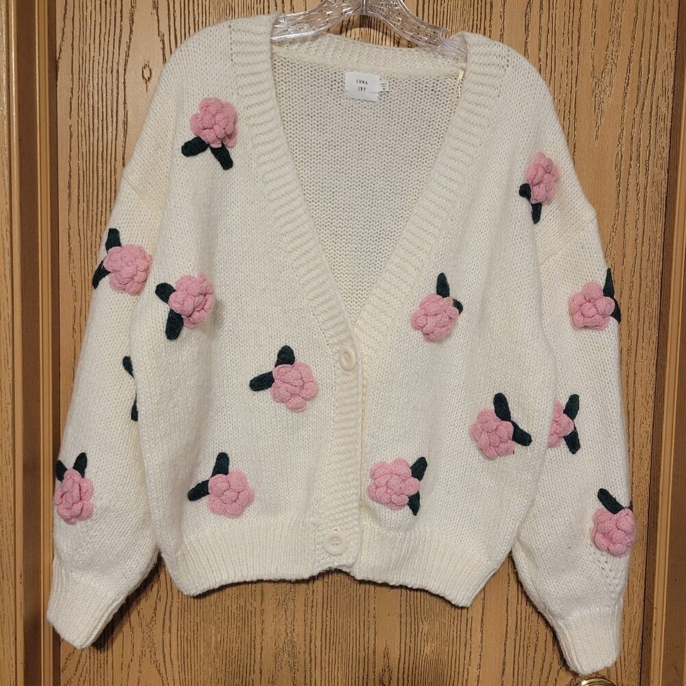Luna Ivy Ivory Cardigan With Pale Pink 3D Crochet Puff Flowers. Size M. Cozy.